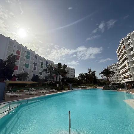 Agaete Playa Vista Yumbo Dunas Parking Maspalomas (Gran Canaria)